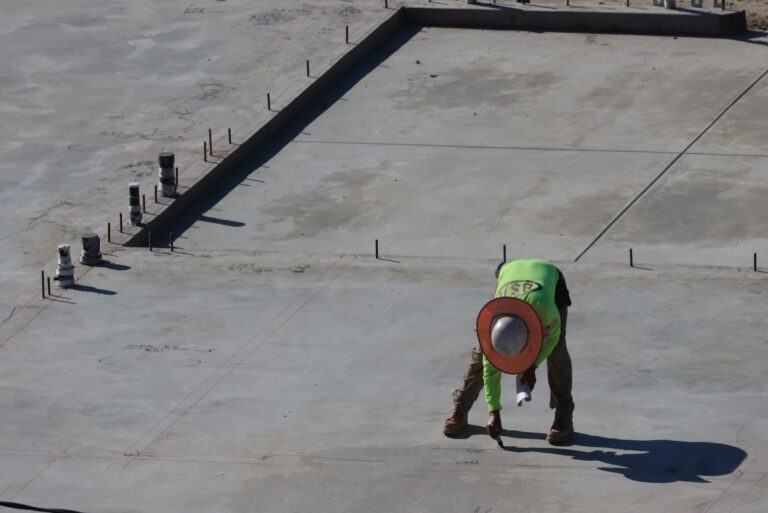 What Stands Behind a Licensed Contractor